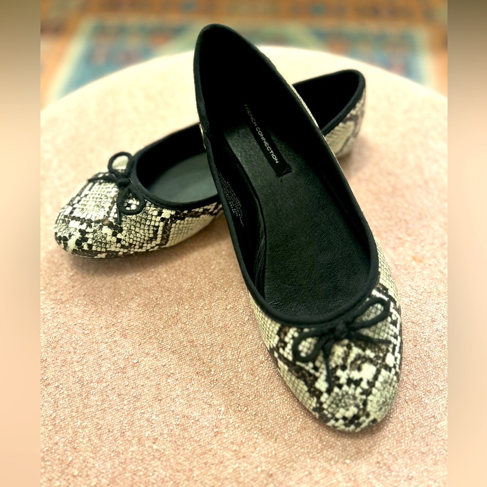 French Connection Women's Snakeskin Diana Bow Detail Ballet Flats Sz 10